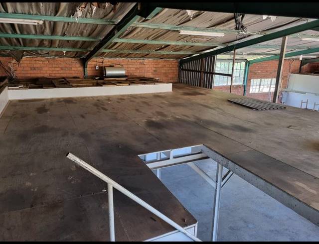 INDUSTRIAL PROPERTY TO RENT IN MERRIVALE